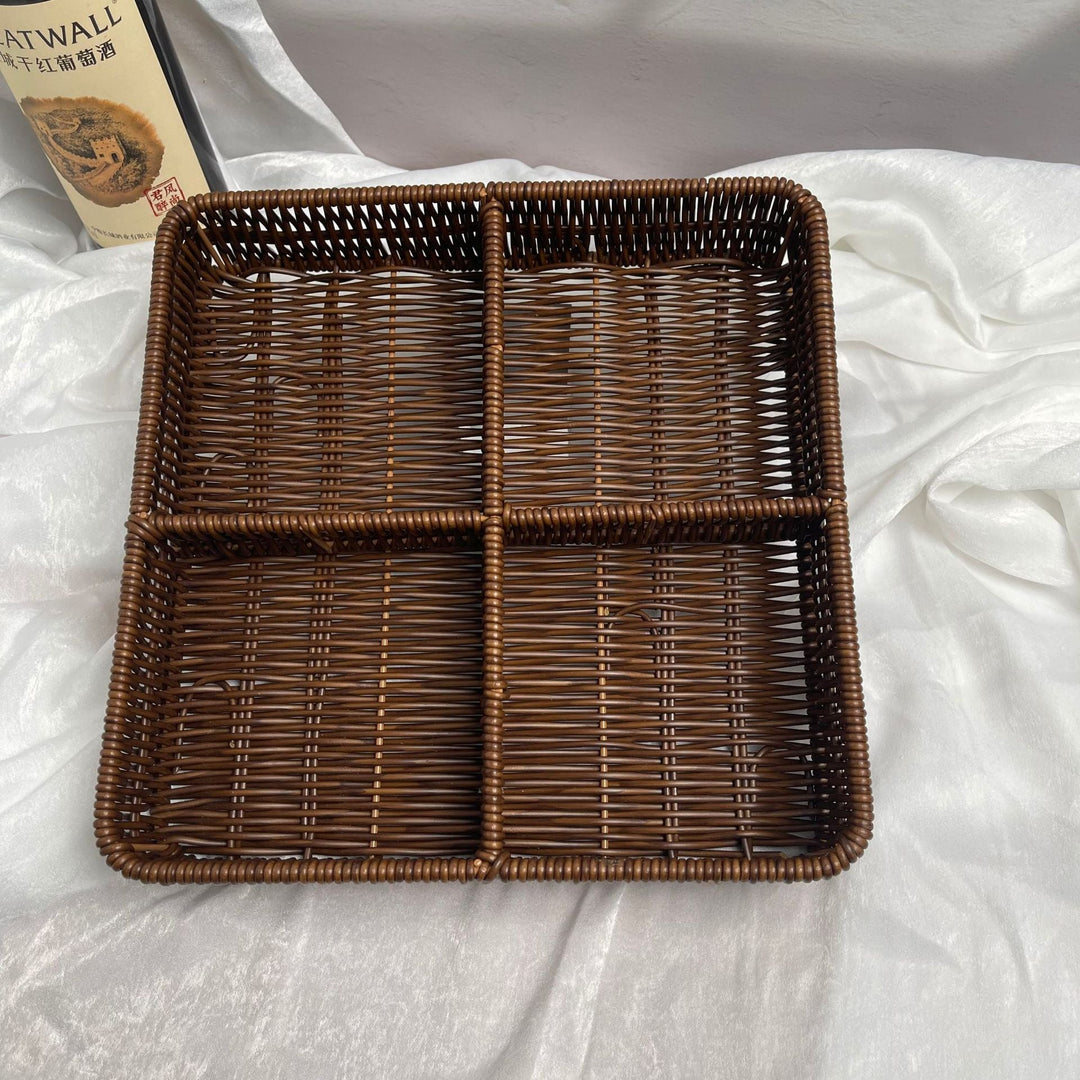 Women’s beef serving basket with four compartments Kalsten