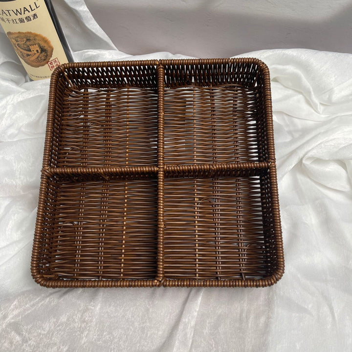 Women’s beef serving basket with four compartments Kalsten