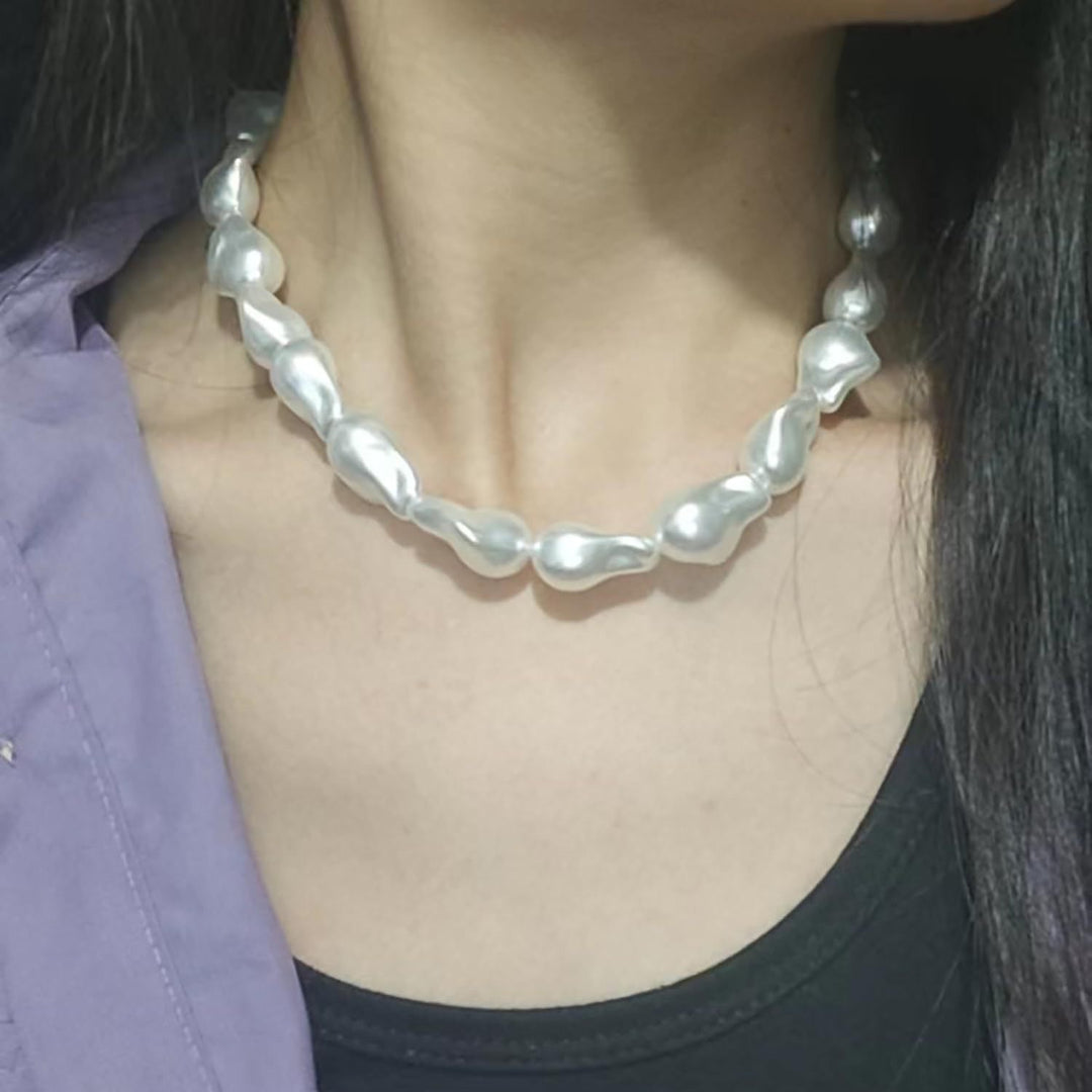 Pearl Necklace with Irregular Design Kalsten