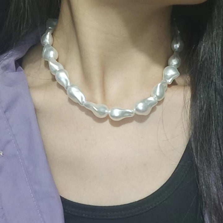 Pearl Necklace with Irregular Design Kalsten