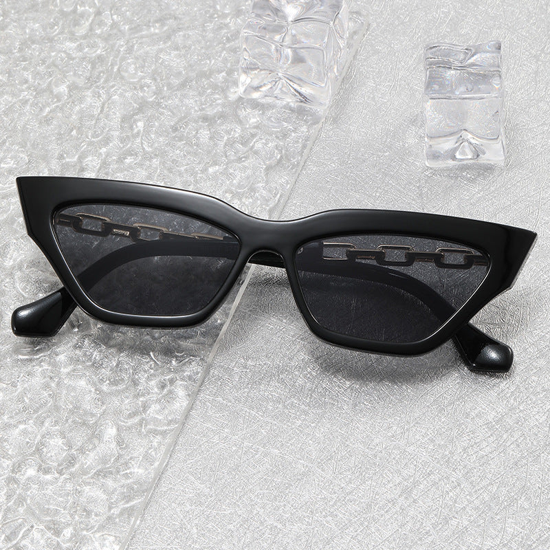Women Trendy Sunglasses with Exclusive Chain Details Kalsten