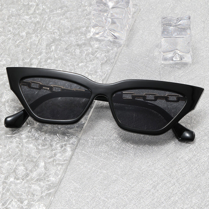 Women Trendy Sunglasses with Exclusive Chain Details Kalsten