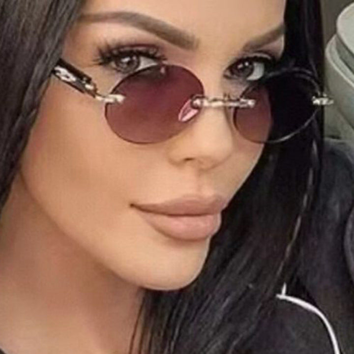 Women's round sunglasses with elegant wooden frame and UV protection Kalsten