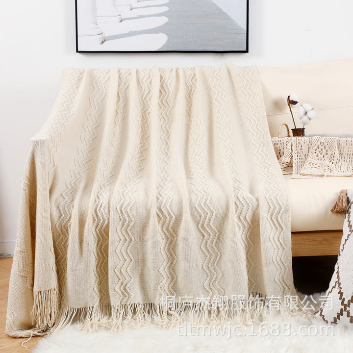 Women Comfortable Knitted Blanket with Modern Zigzag Pattern Kalsten