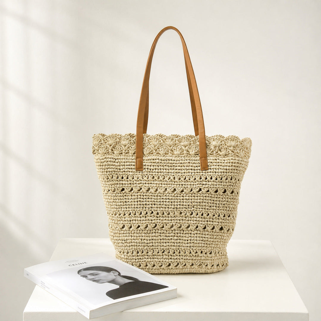Beach bag with handcrafted crochet pattern and leather handles Kalsten