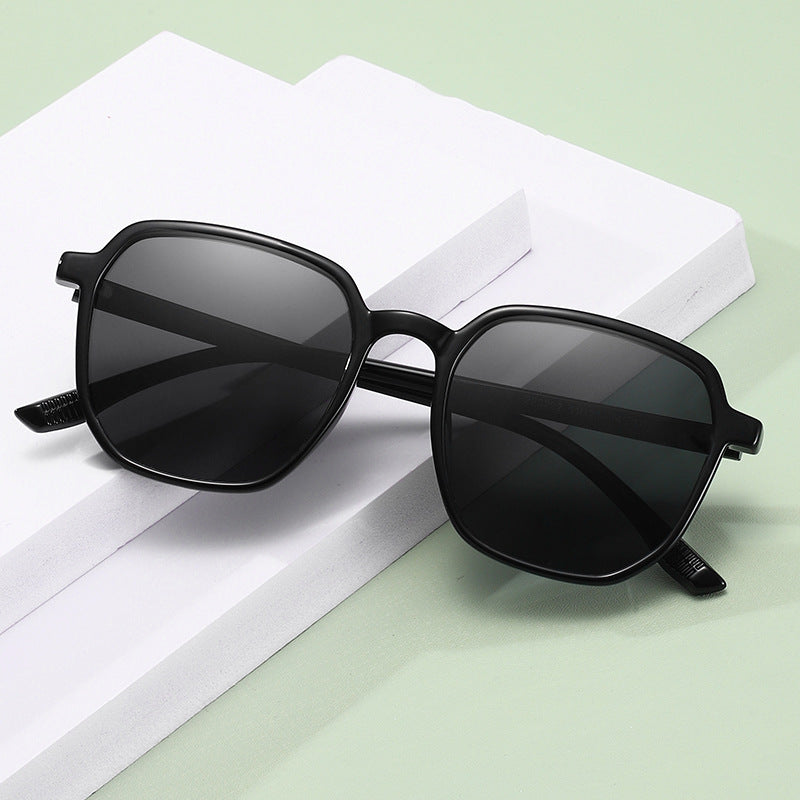Women's Square Sunglasses with Modern Frame Kalsten