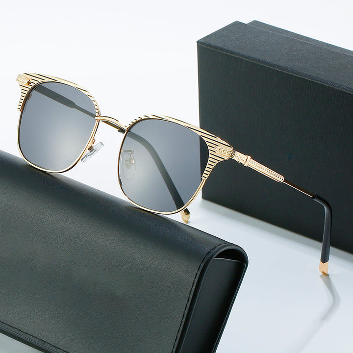 Ladies designer sunglasses with luxurious frame and mirrored lenses Kalsten