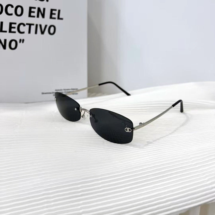 Elegant Premium Sunglasses with Sleek Metal Frame Kalsten