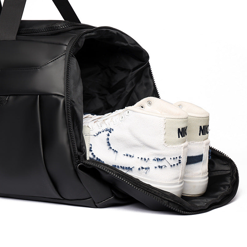 Men's Sporty Travel Bag with Water-Repellent Design Kalsten