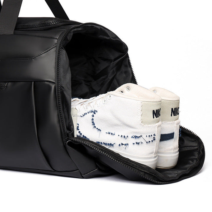 Men's Sporty Travel Bag with Water-Repellent Design Kalsten