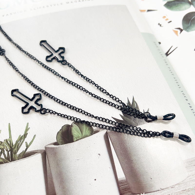 Cross-Design Eyewear Chain Kalsten