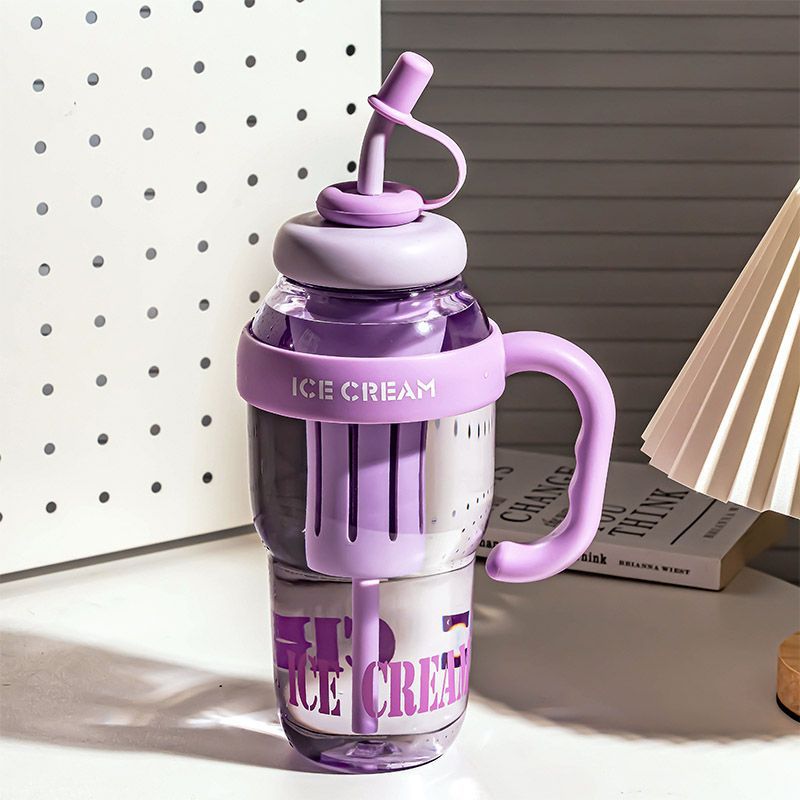 Ladies drinking container with practical straw Kalsten