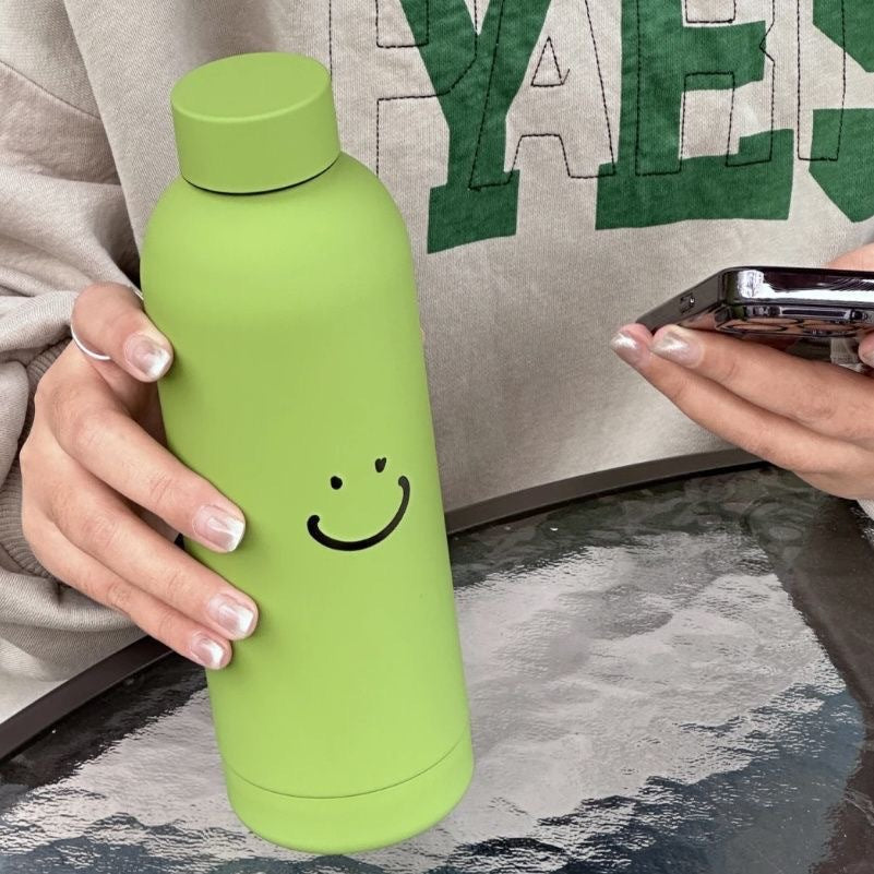 Unisex double-walled stainless steel water bottle with matte powder coating, non-slip surface and leak-proof screw cap Kalsten