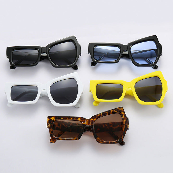 Women's square sunglasses with modern, minimalist design Kalsten