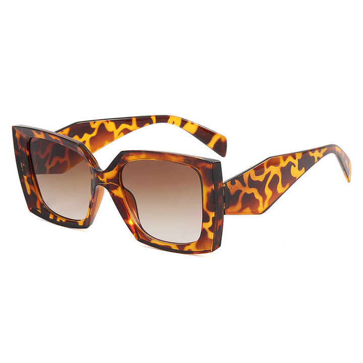 Women's Extravagant Oversized Sunglasses in Modern Design Kalsten