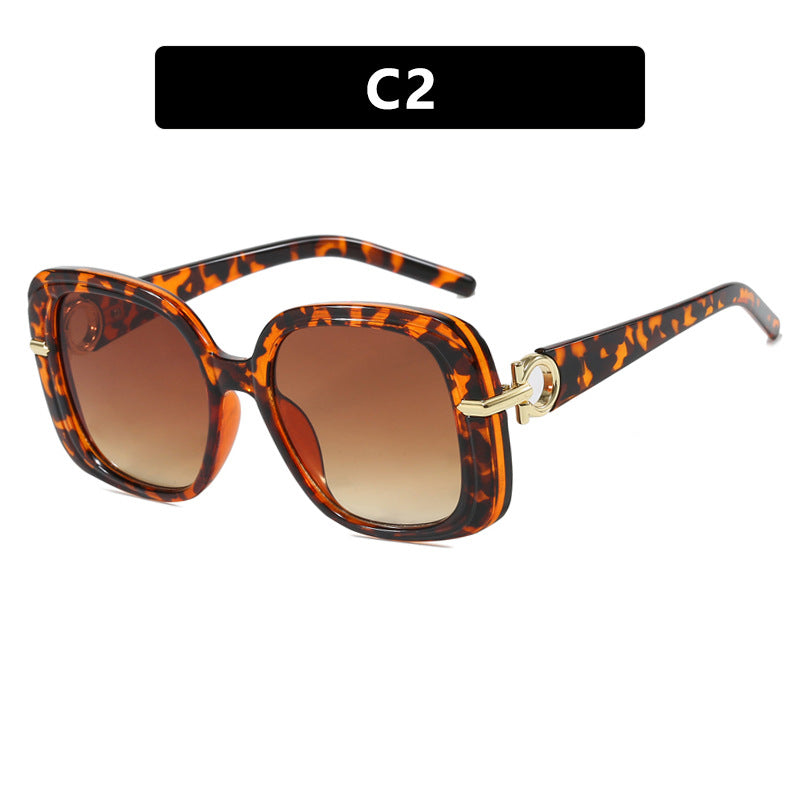 Women's square sunglasses with luxurious metal accent Kalsten