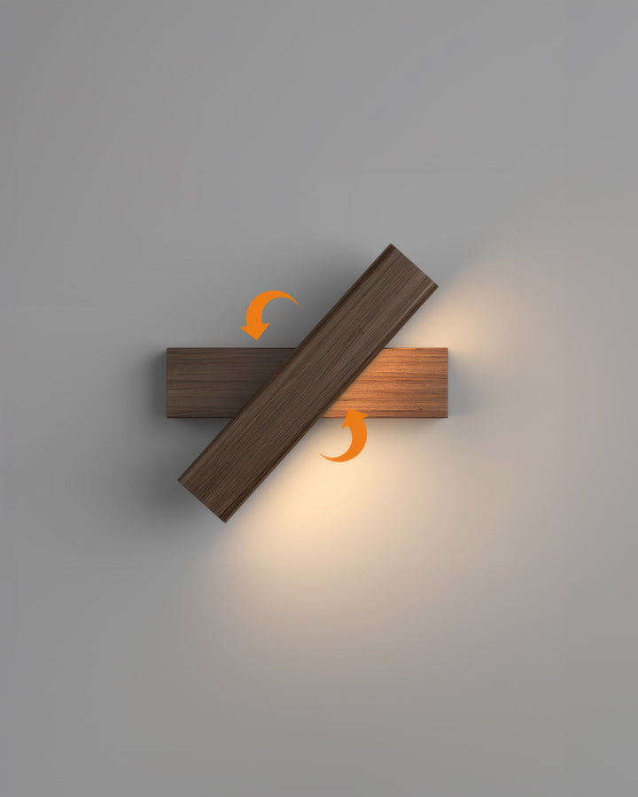 Kalsten | Rotatable wall lamp with Nordic wood grain