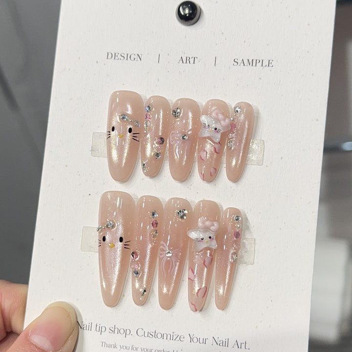 Artificial nails with Playful-Elegant Design Kalsten