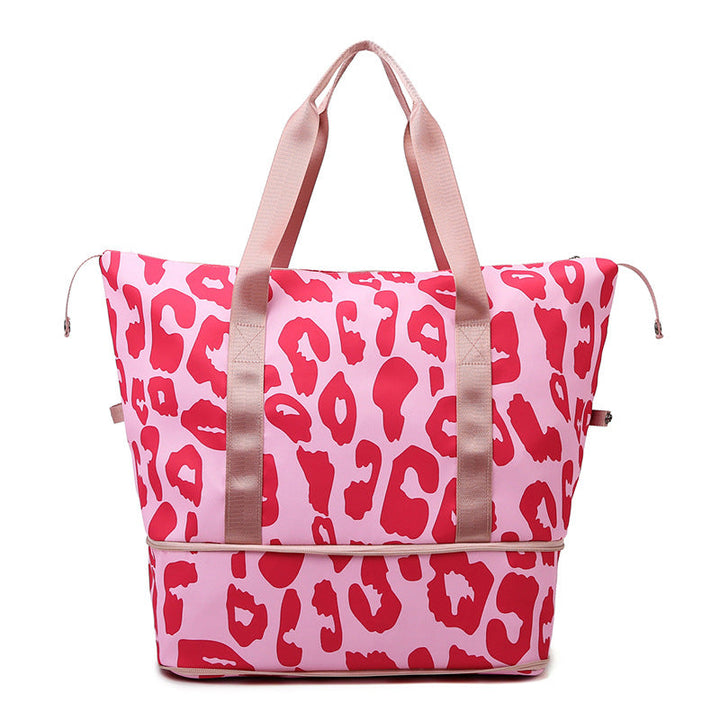 Sporty travel bag with innovative design and plenty of storage Kalsten