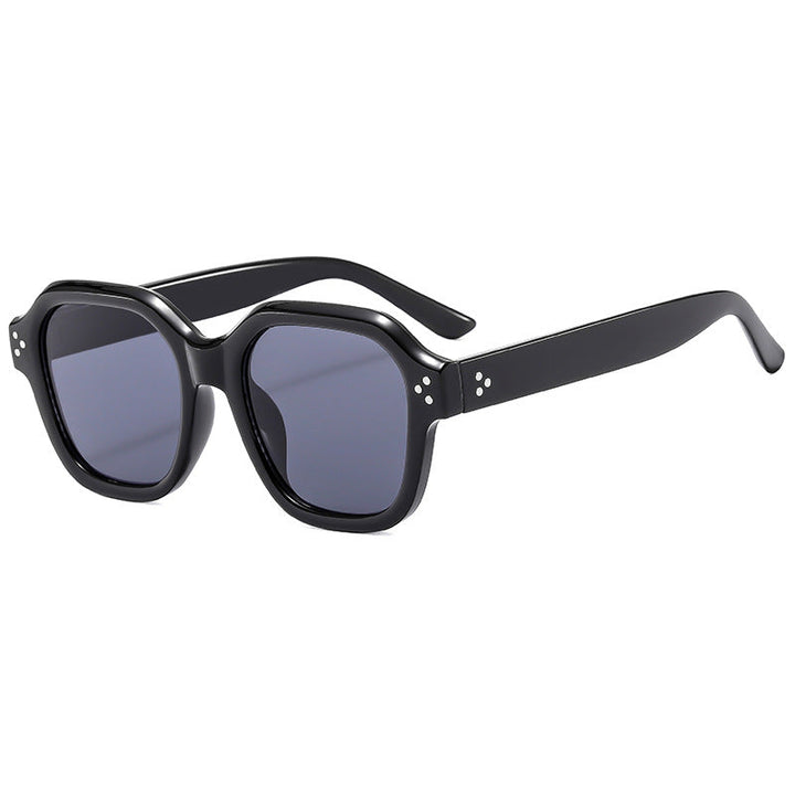 Women’s Fashion Retro Sunglasses with Wide Frame and UV Protection Kalsten