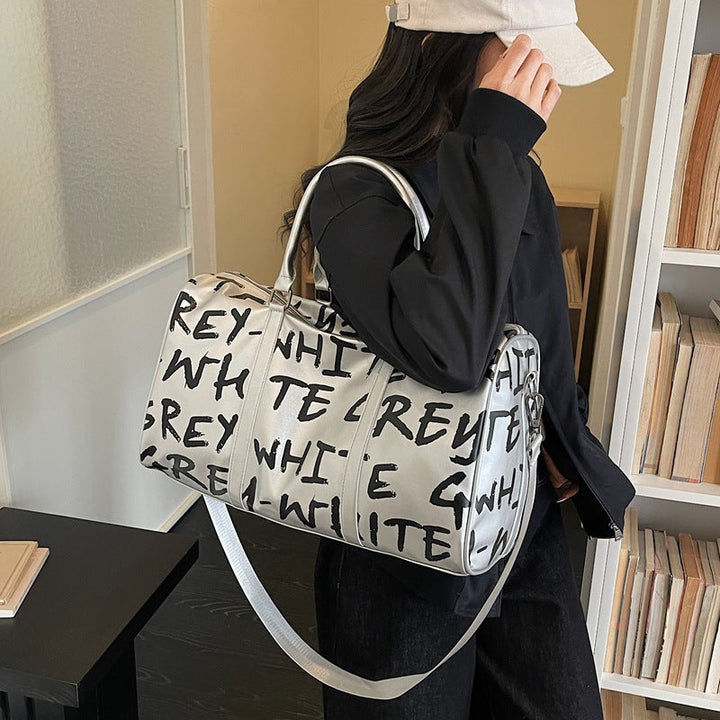 Sporty travel bag with innovative lettering Kalsten