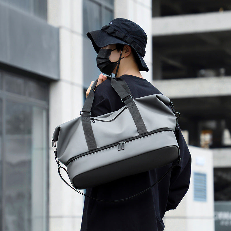 Sporty and Water-Repellent Duffel Bag with Adjustable Carrying System Kalsten