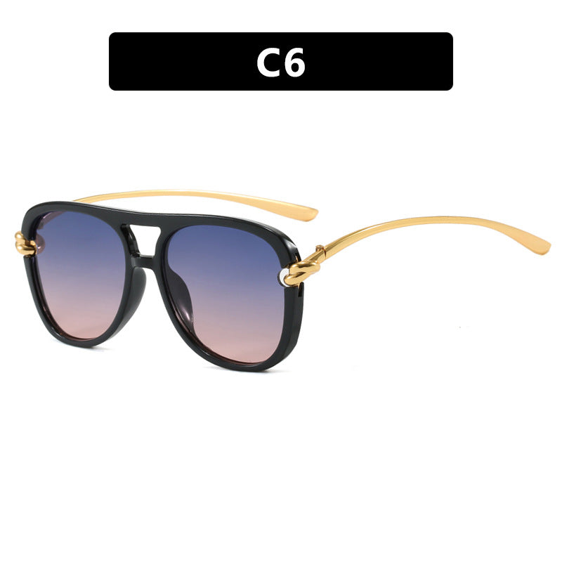 Women's sporty sunglasses with wide plastic frame and UV protection Kalsten