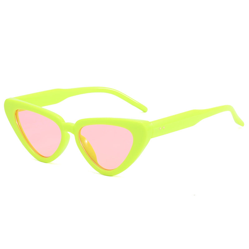 Ladies stylish Cat-Eye sunglasses with striking design Kalsten