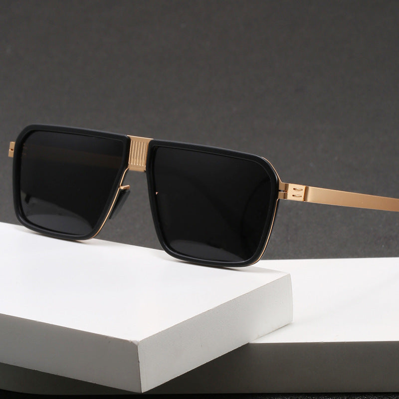 Women's fashionable sunglasses in a modern, square design Kalsten