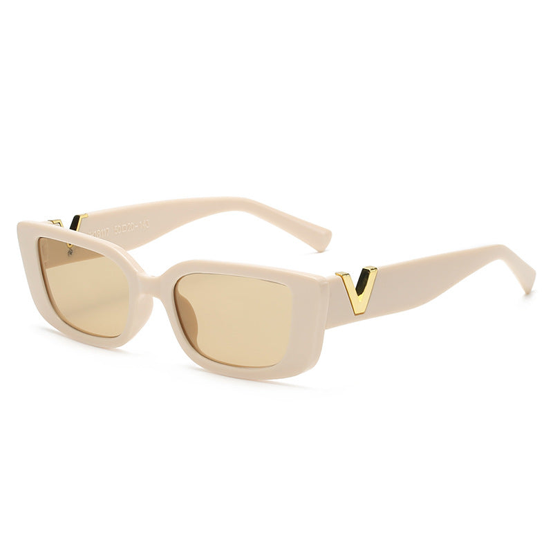 Women's fashionable sunglasses with trendy leopard print and sturdy frame Kalsten