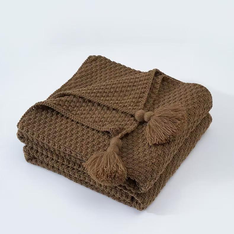 Cozy Woven Throw Blanket Kalsten