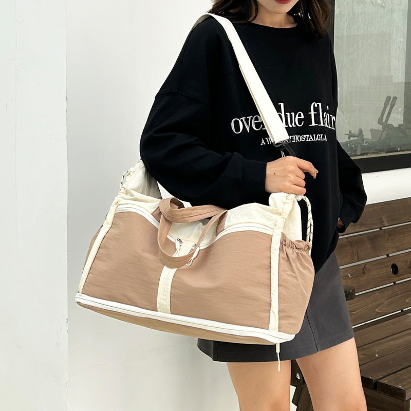 Sporty travel bag with smart organizer compartments Kalsten