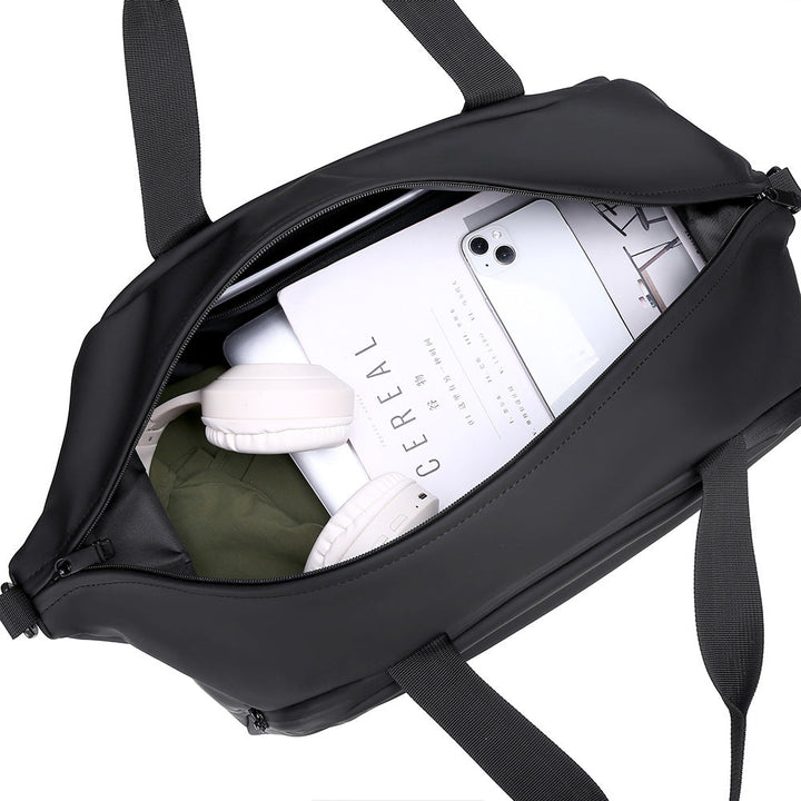 Men's sporty and durable travel bag with multifunctional features Kalsten