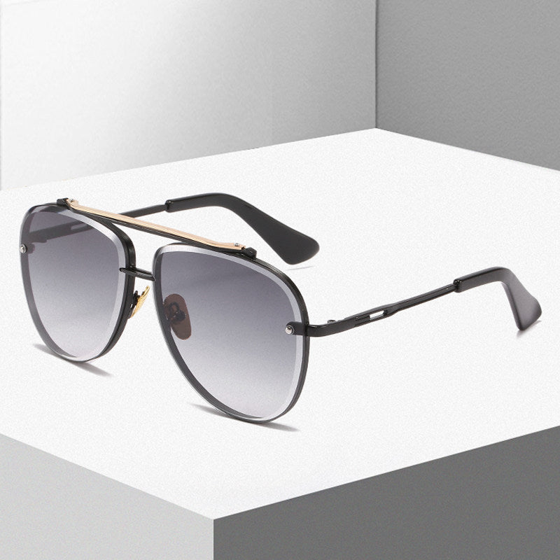 Women's Oversized Pilot Sunglasses with Adjustable Nose Pads and High-Quality Metal Frame Kalsten