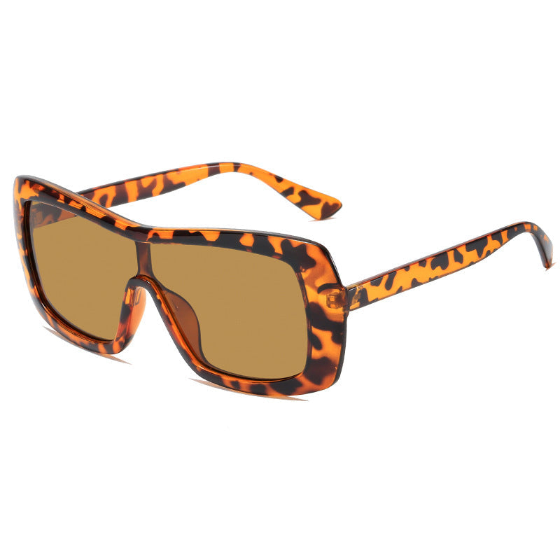 Women's stylish oversized sunglasses in futuristic design Kalsten