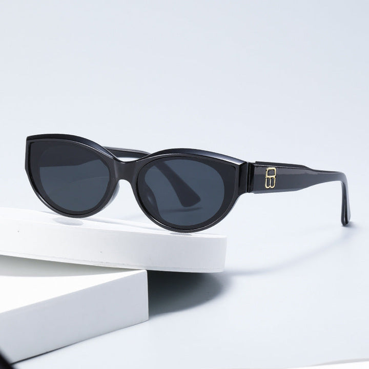 Women's trendy Cat-Eye sunglasses with luxurious design Kalsten