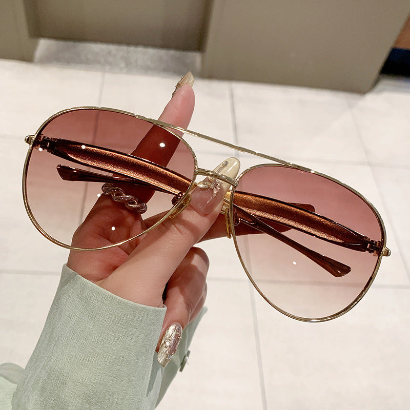 Women exclusive designer glasses with elegant details and high-quality metal frame Kalsten