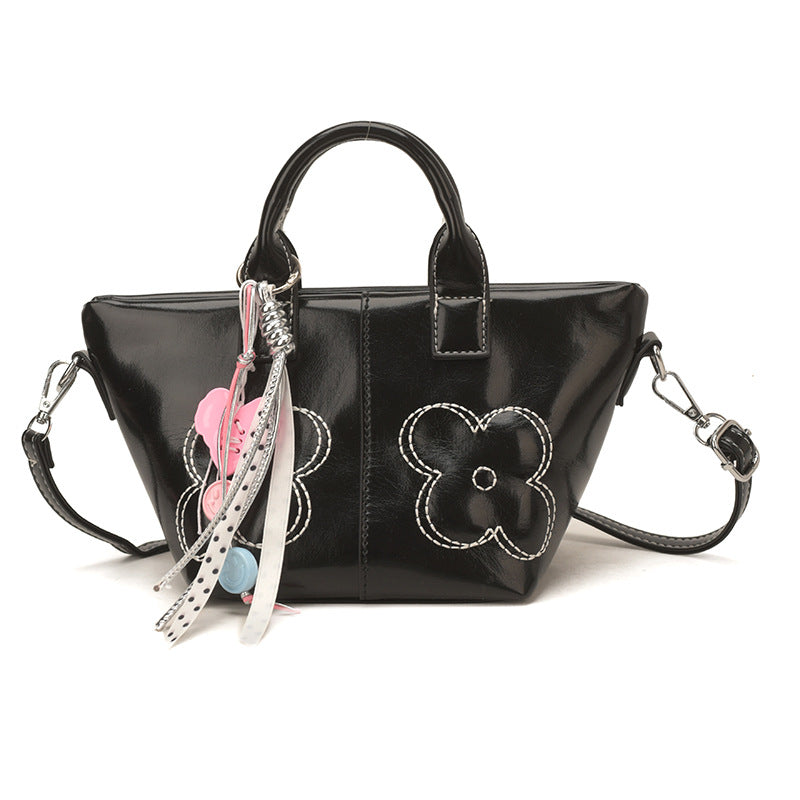 Fashion-Forward Handbag Kalsten