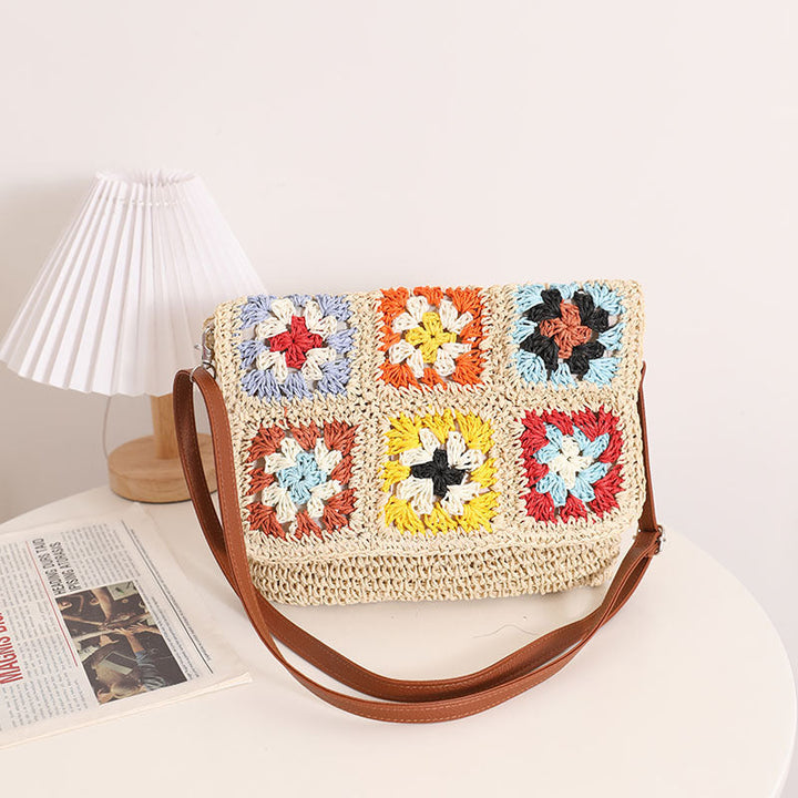Fashionable shoulder bag with colorful crochet pattern Kalsten