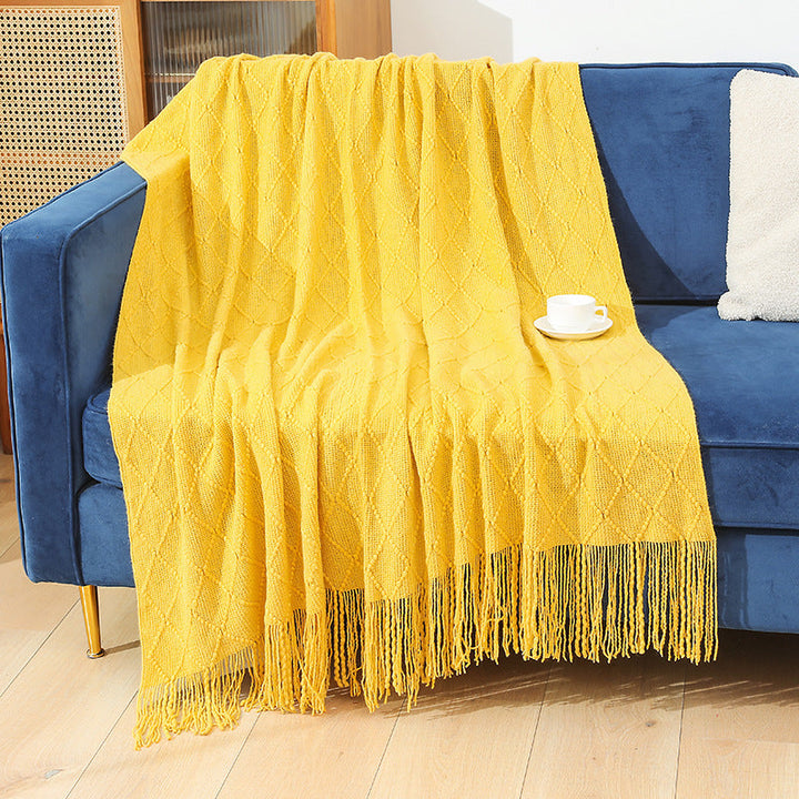 Women High-quality and stylish fleece blanket with modern textured pattern Kalsten