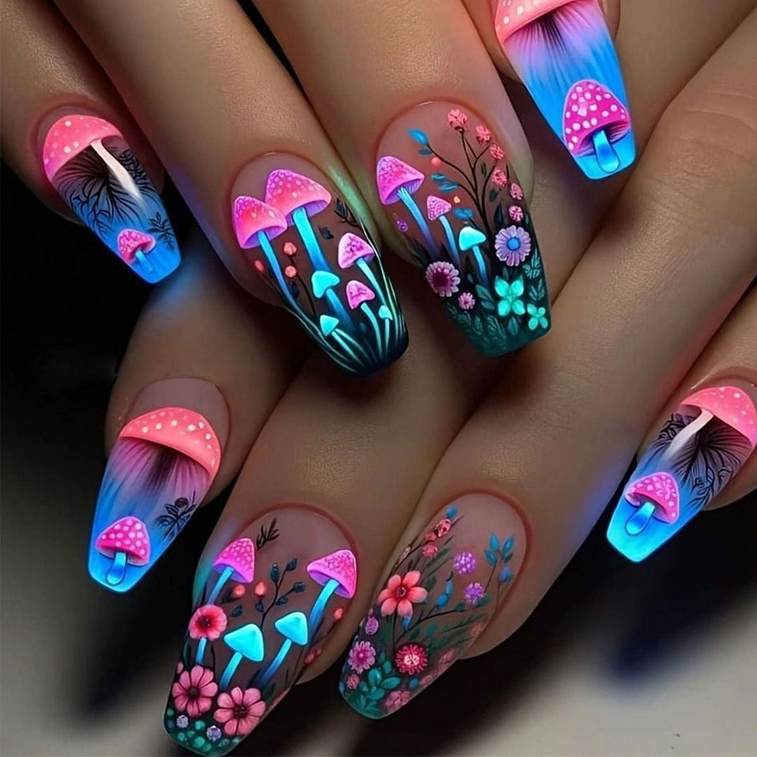 Artificial nails with glowing mushroom and flower motifs Kalsten