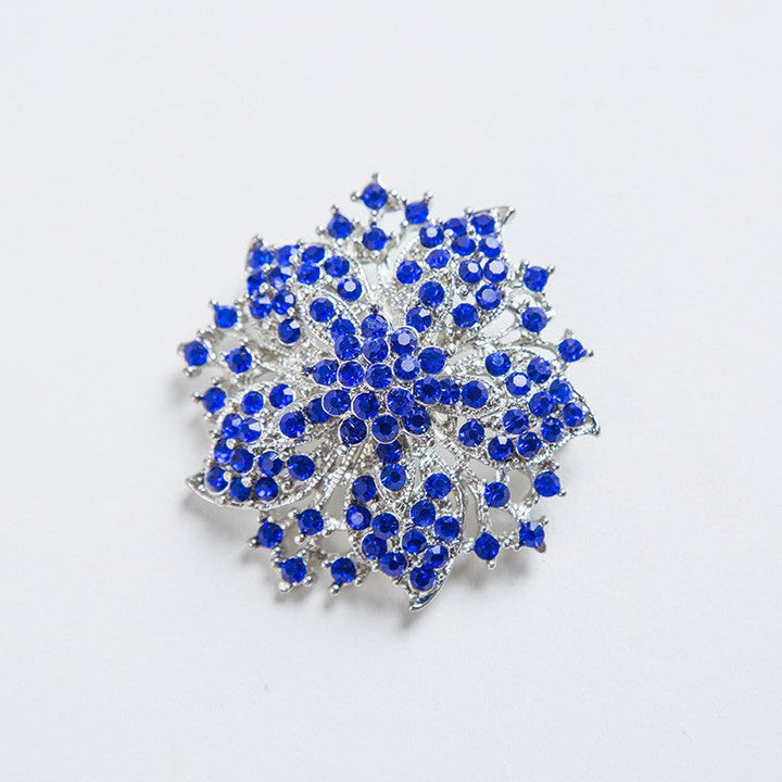 Glamorous brooch with crystals Kalsten