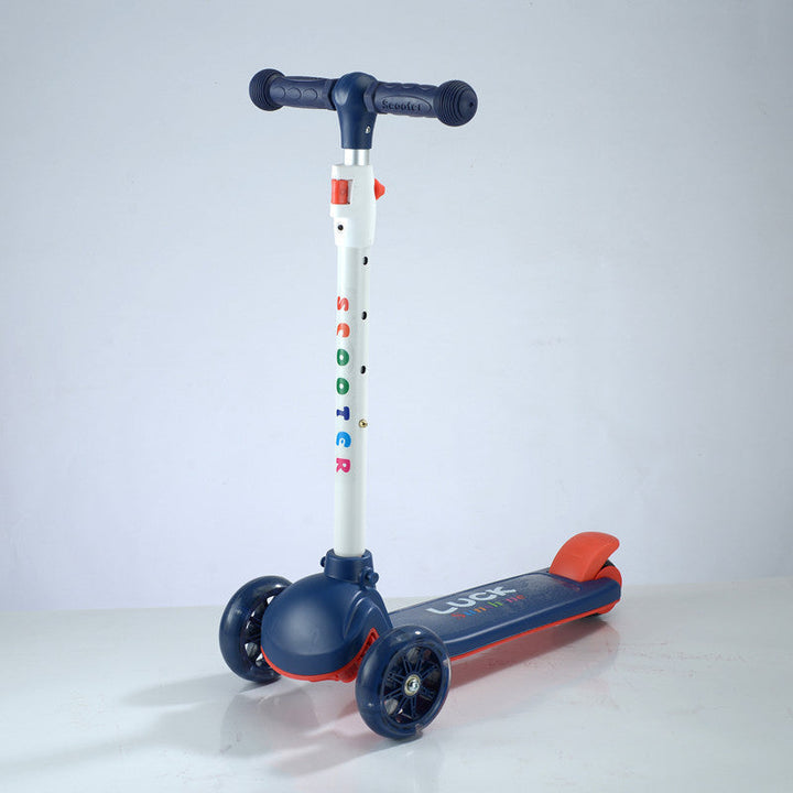 Sturdy Three-Wheel Kick Scooter Kalsten