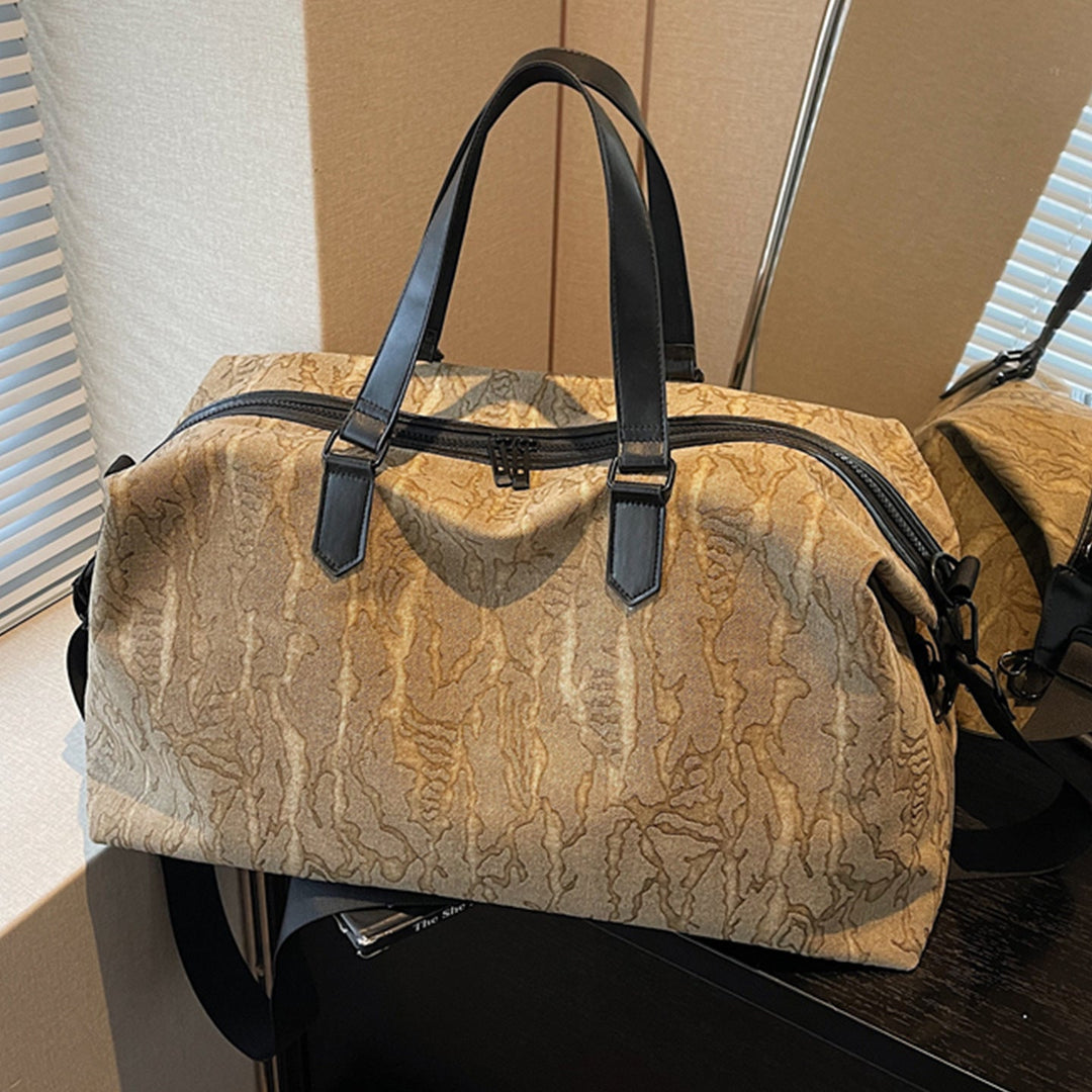 Sporty travel bag with innovative design Kalsten
