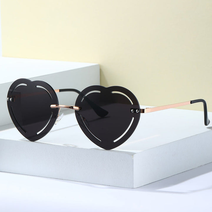 Women's Heart-Shaped Sunglasses with Stylish Metal Frame Kalsten