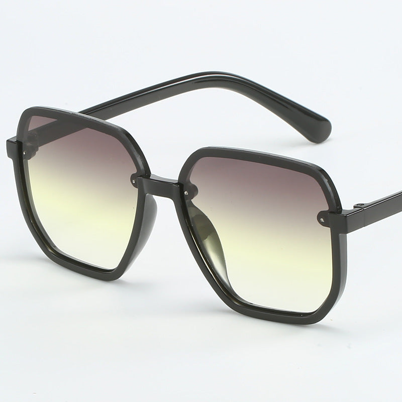 Women’s geometric sunglasses in modern design Kalsten