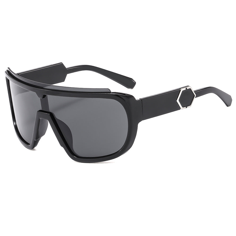 Women's sporty sunglasses with futuristic design and wide front Kalsten