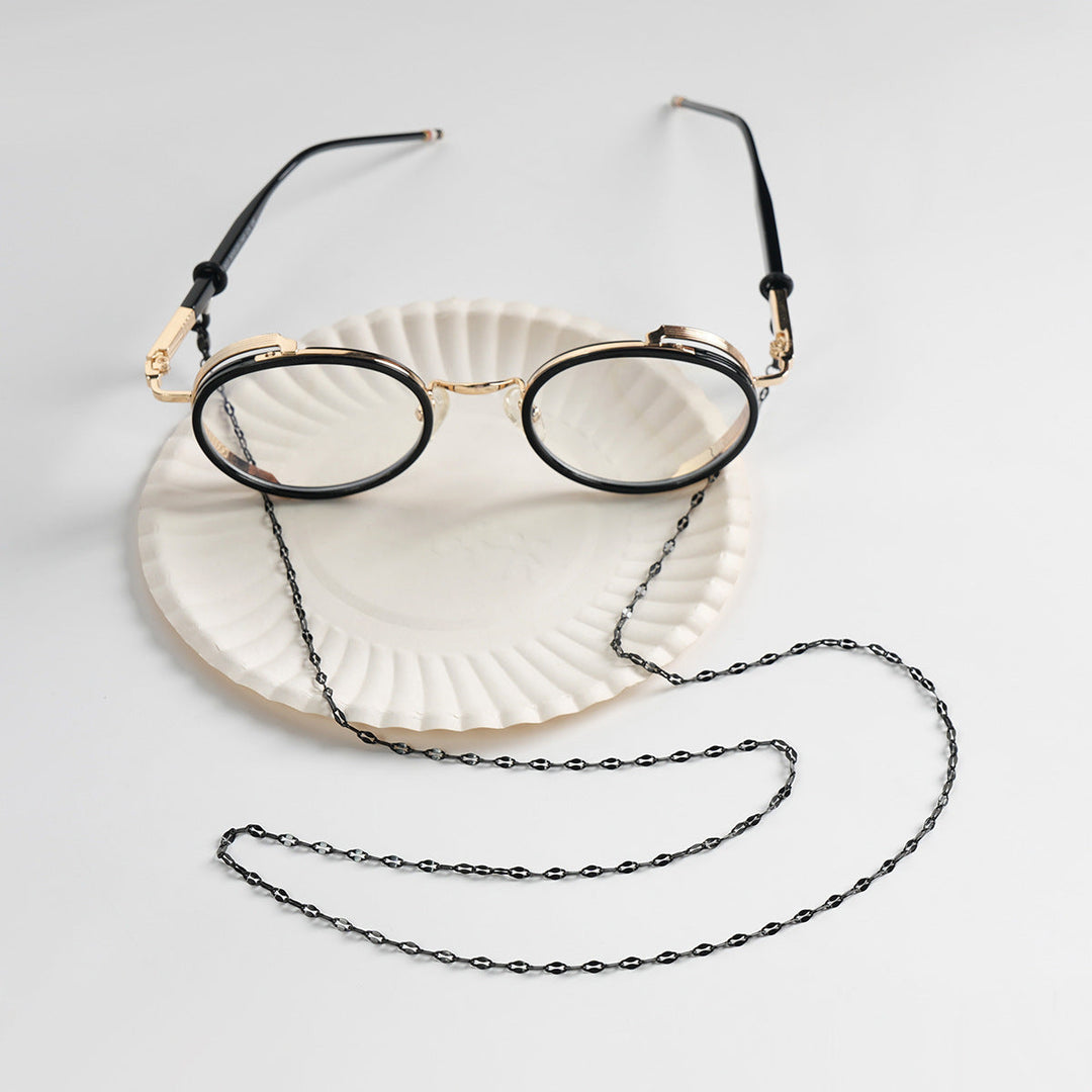 Chic Beaded Eyewear Holder kalsten