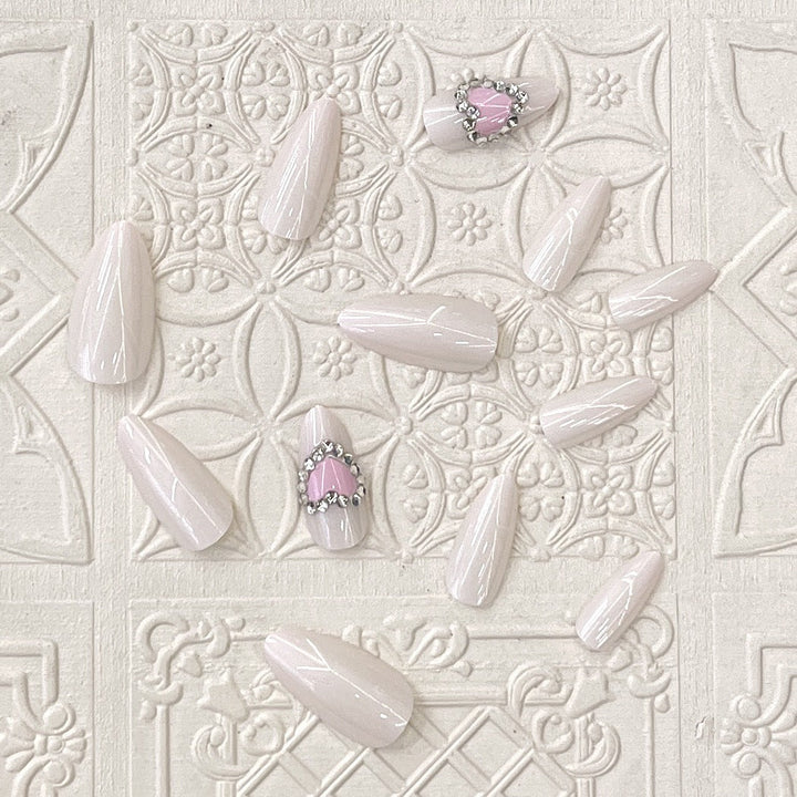 Glamorous Press-On Nail Art Set Kalsten