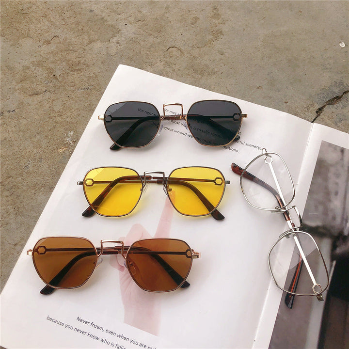 Vintage-Inspired Geometric Frame Sunglasses Kalsten